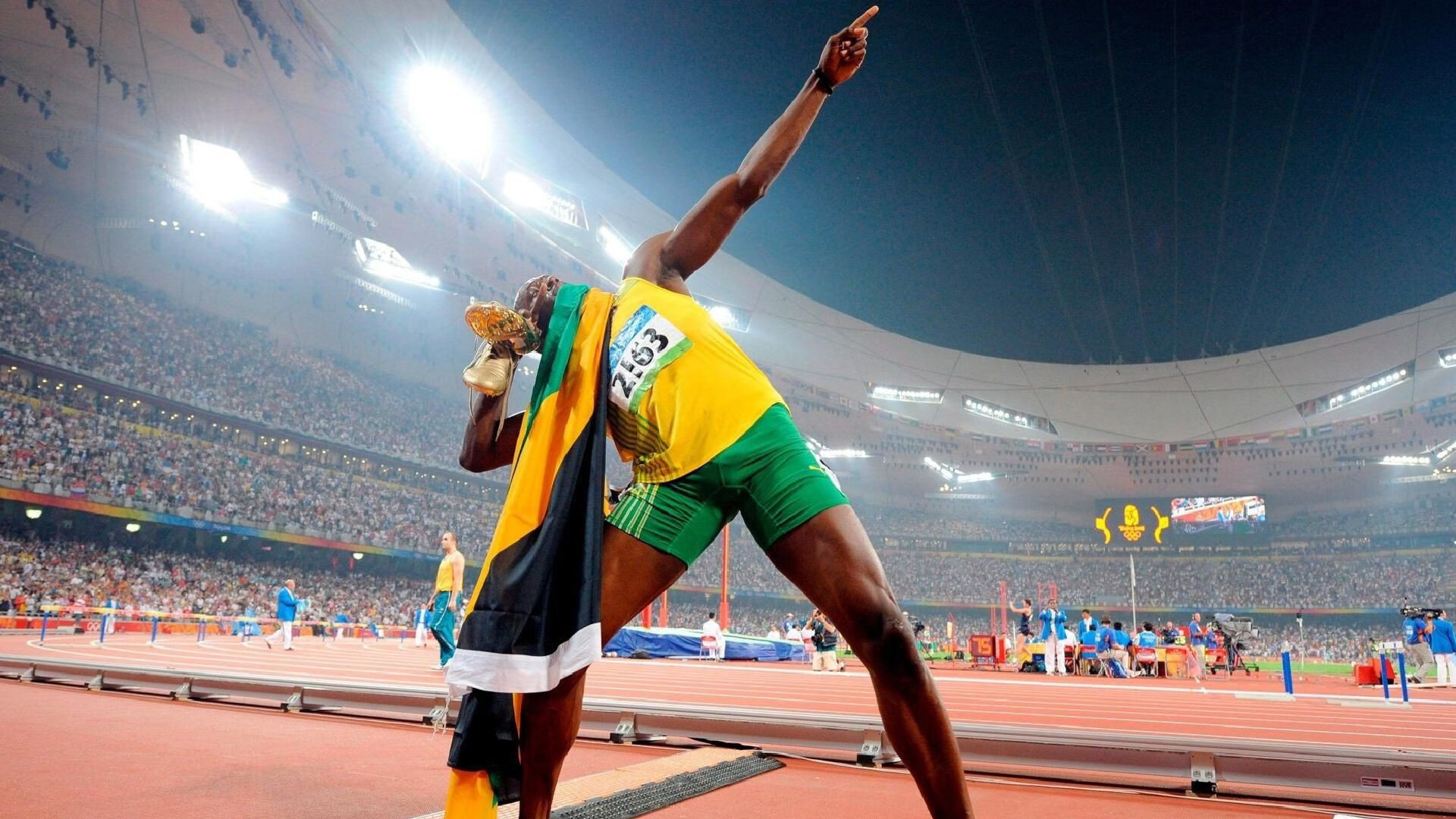 篮球无疆界,广州队跨洋翻盘尼克斯,塔图姆率队展现竞技真谛